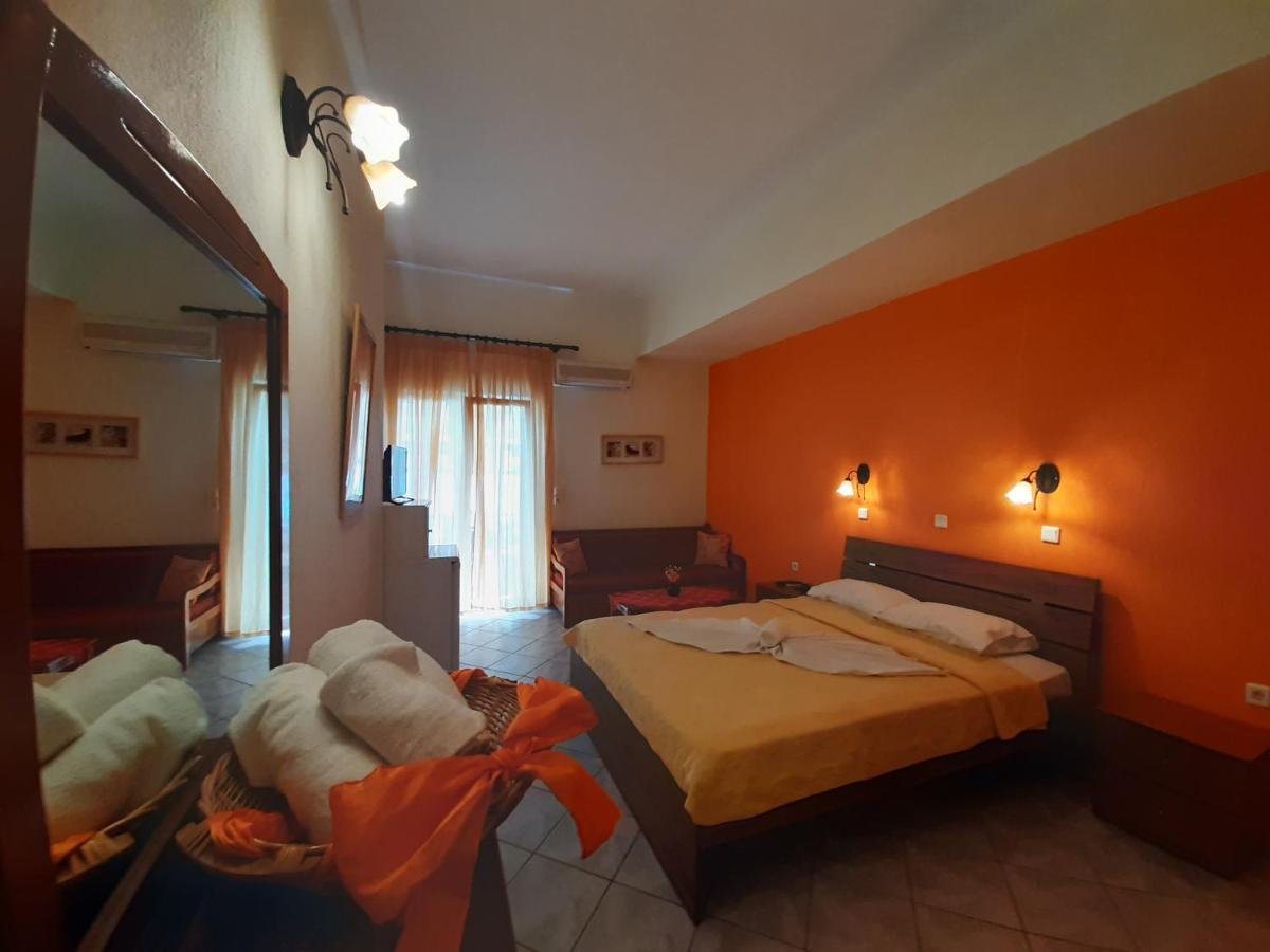Paraga Rooms Пефкарі Екстер'єр фото