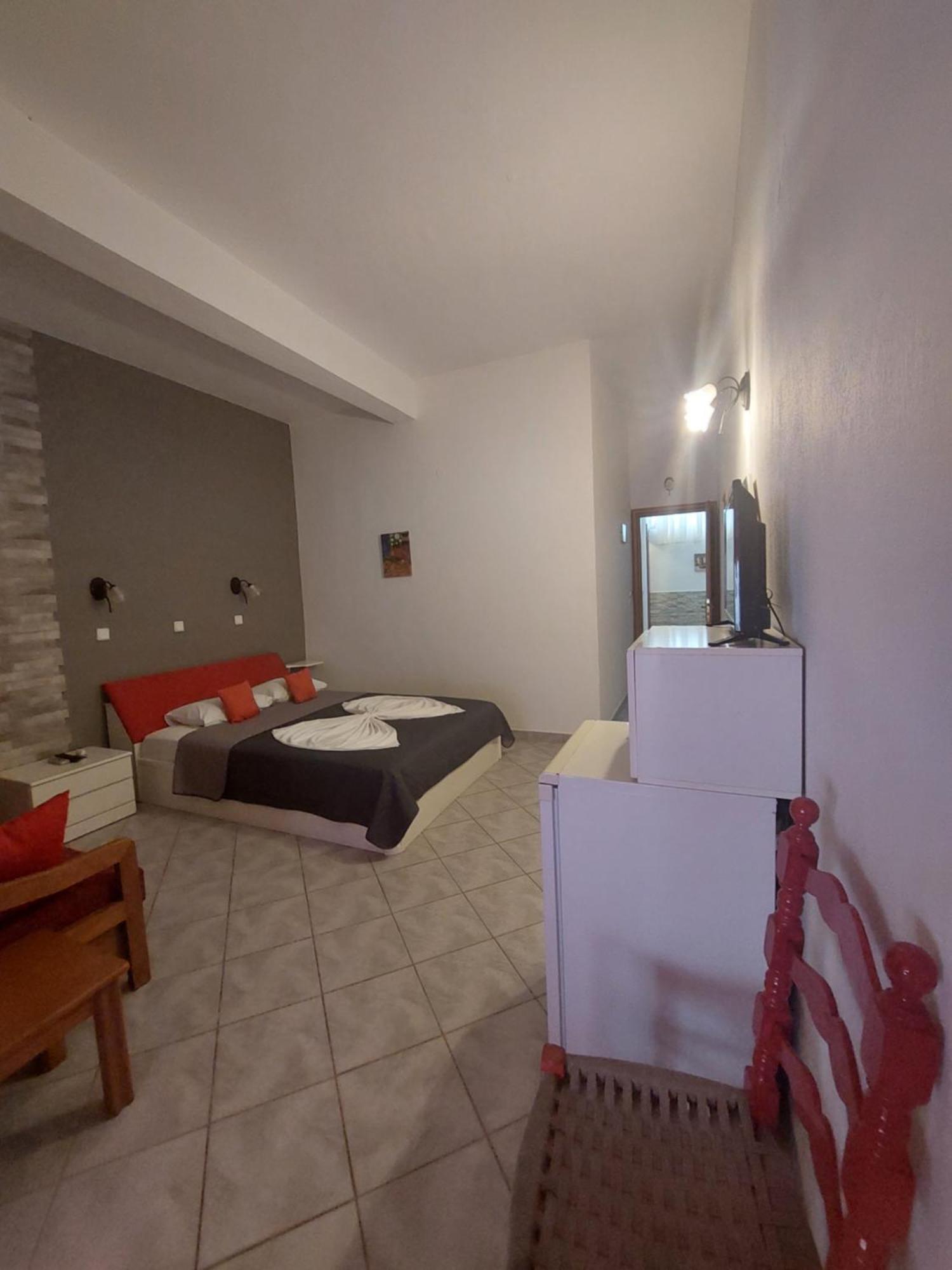 Paraga Rooms Пефкарі Екстер'єр фото