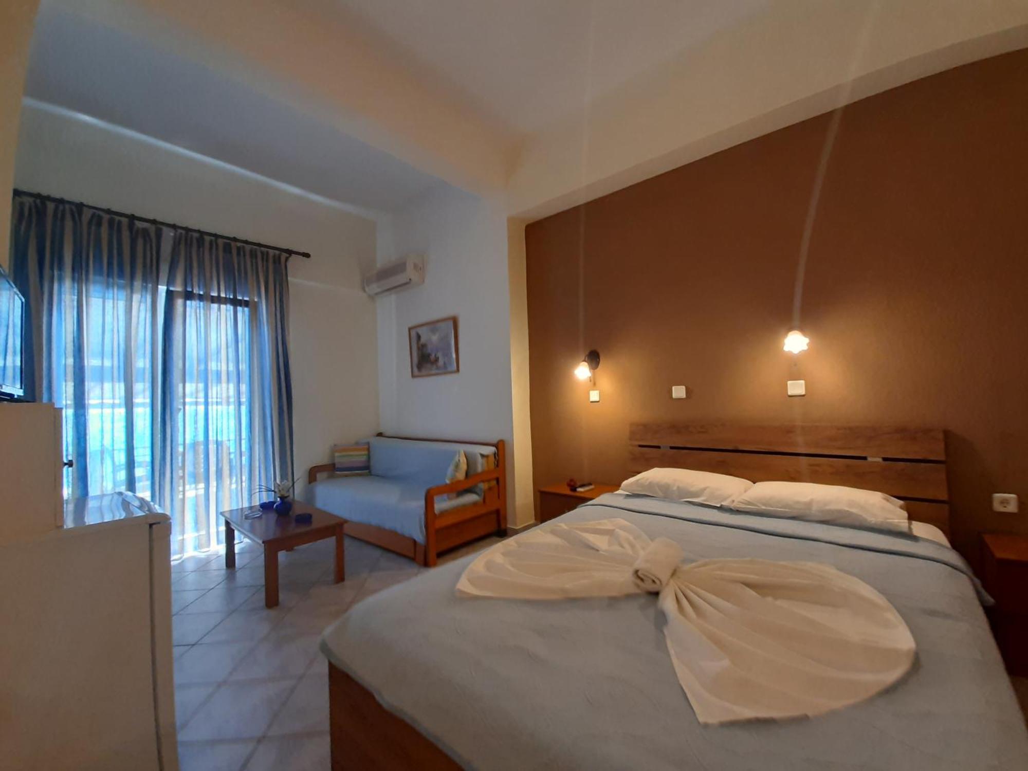 Paraga Rooms Пефкарі Номер фото