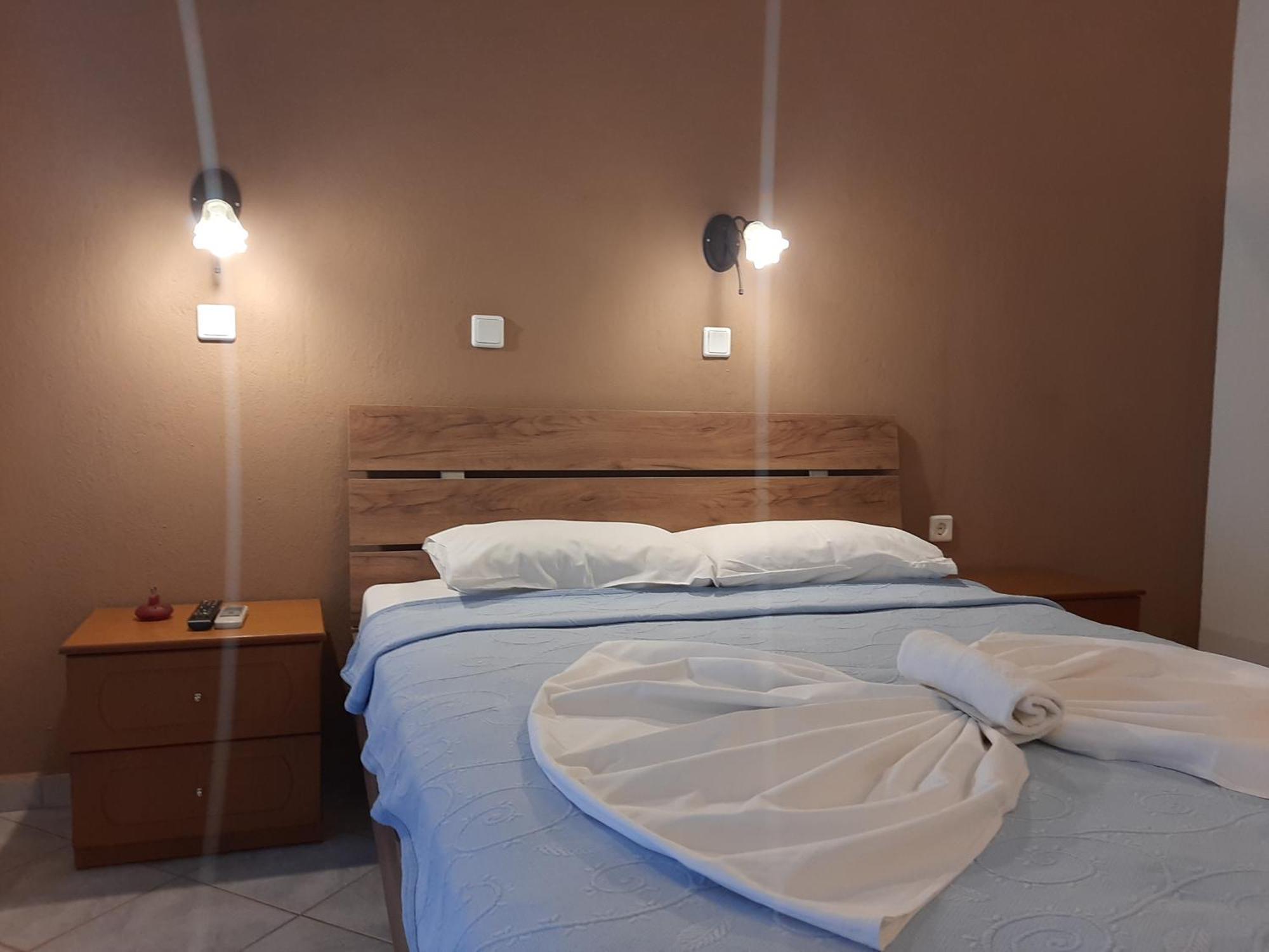 Paraga Rooms Пефкарі Номер фото