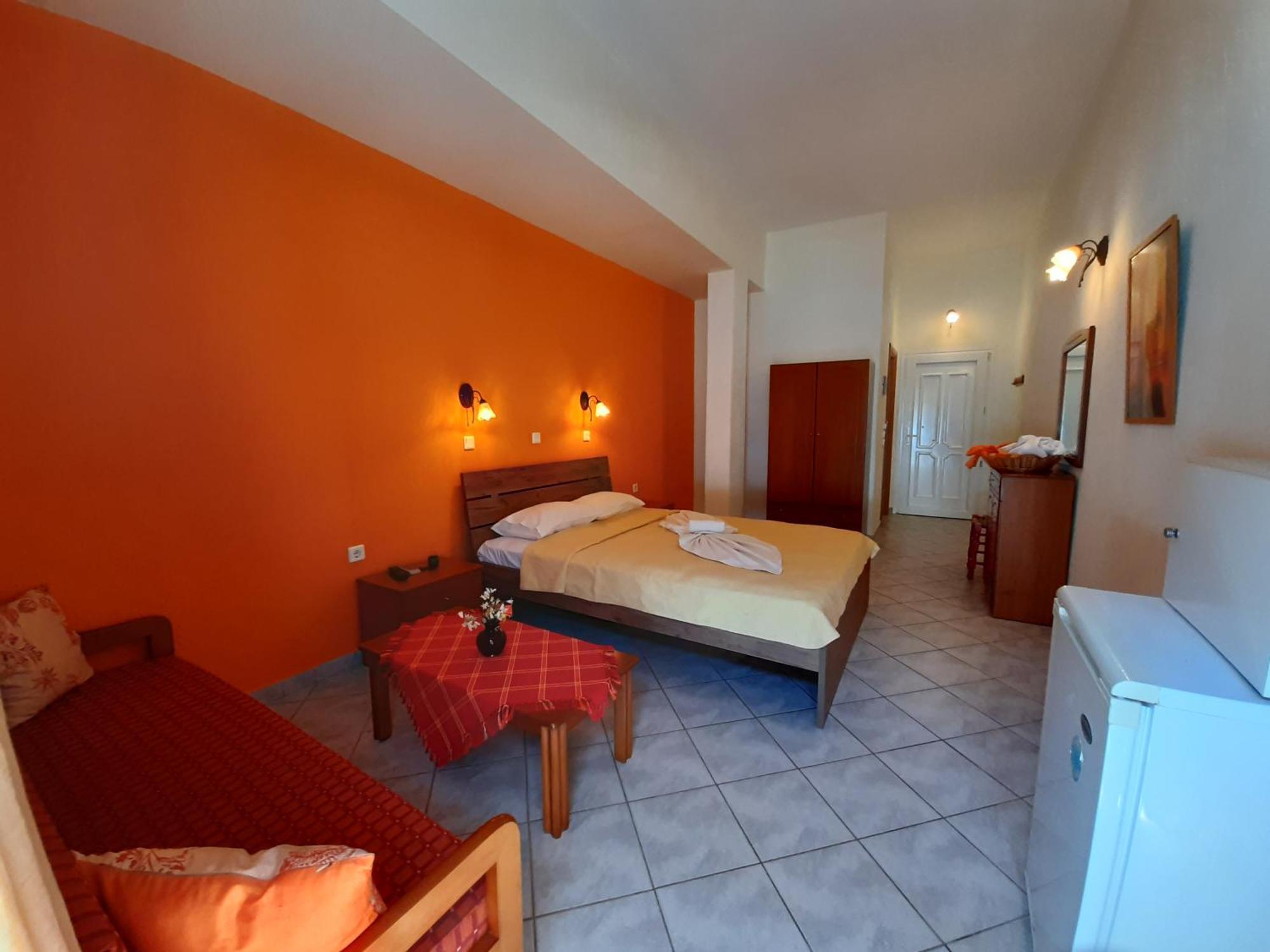 Paraga Rooms Пефкарі Номер фото