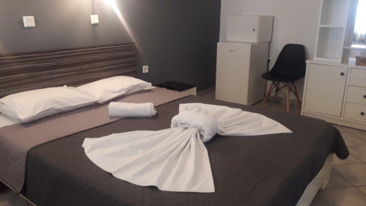 Paraga Rooms Пефкарі Екстер'єр фото